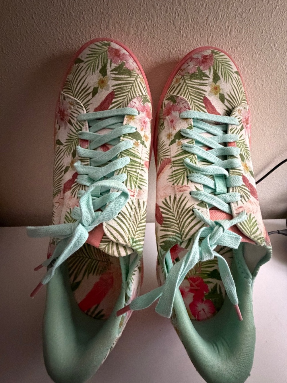 Kizik Brand New Canvas Shoes with Tropical Print